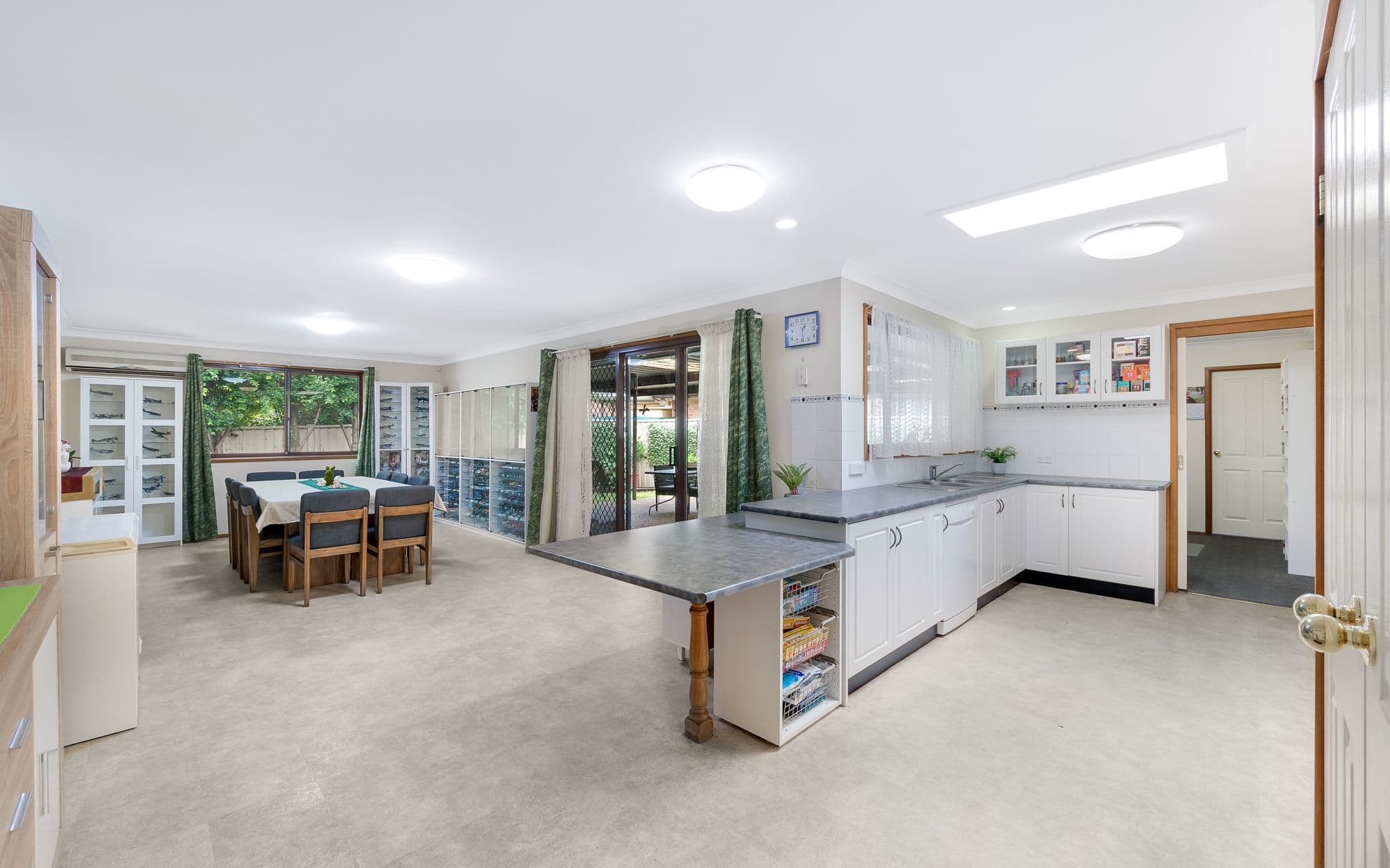 42 Debenham Avenue, Leumeah NSW 2560, Leumeah - Thumbnail 5