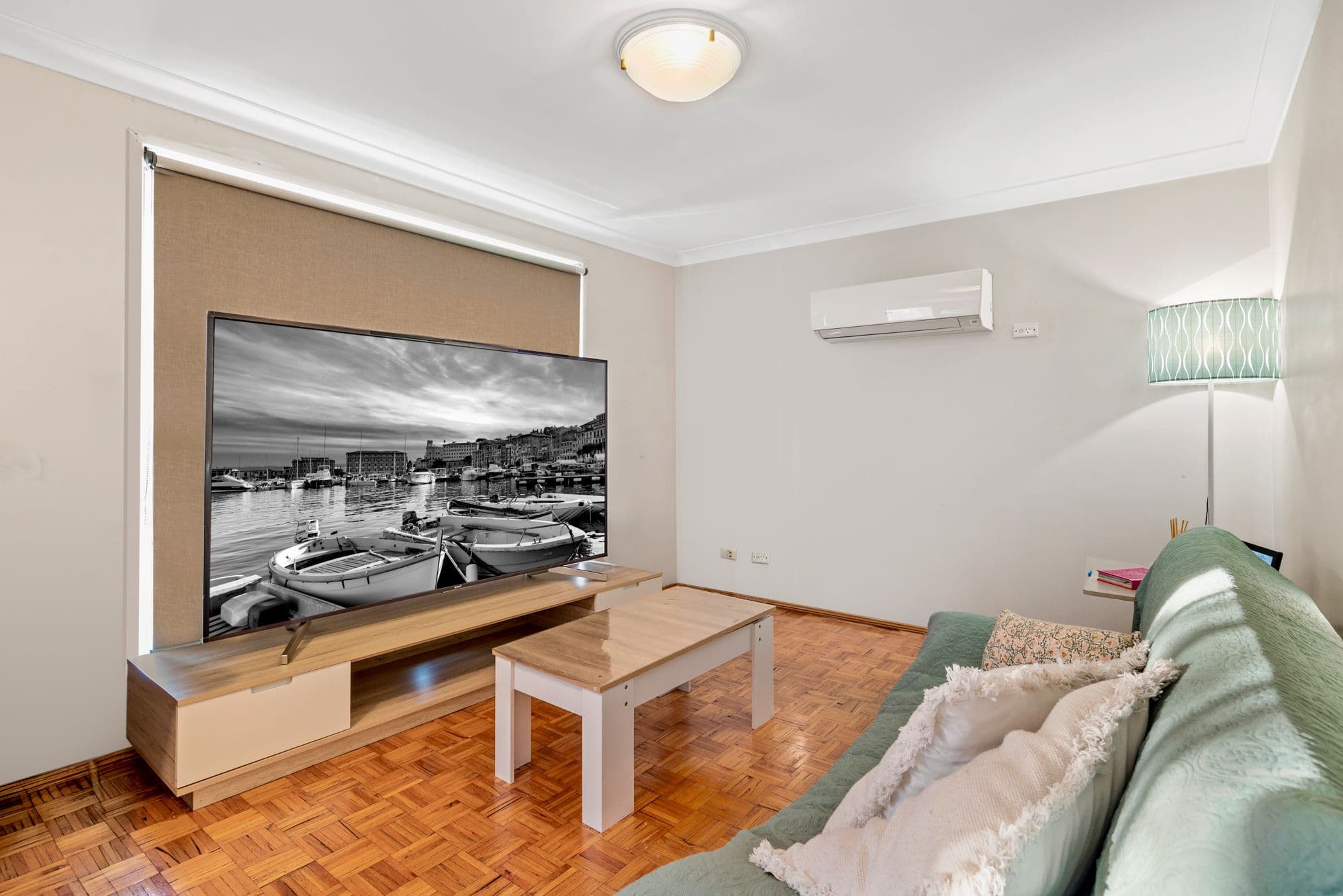 35 Ballantrae Drive, St Andrews NSW 2566, St Andrews - Thumbnail 2