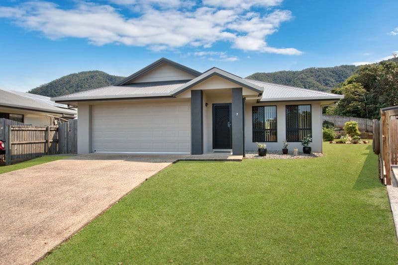 7 Anniebuka Close, BENTLEY PARK QLD 4869, Bentley Park - Thumbnail 2