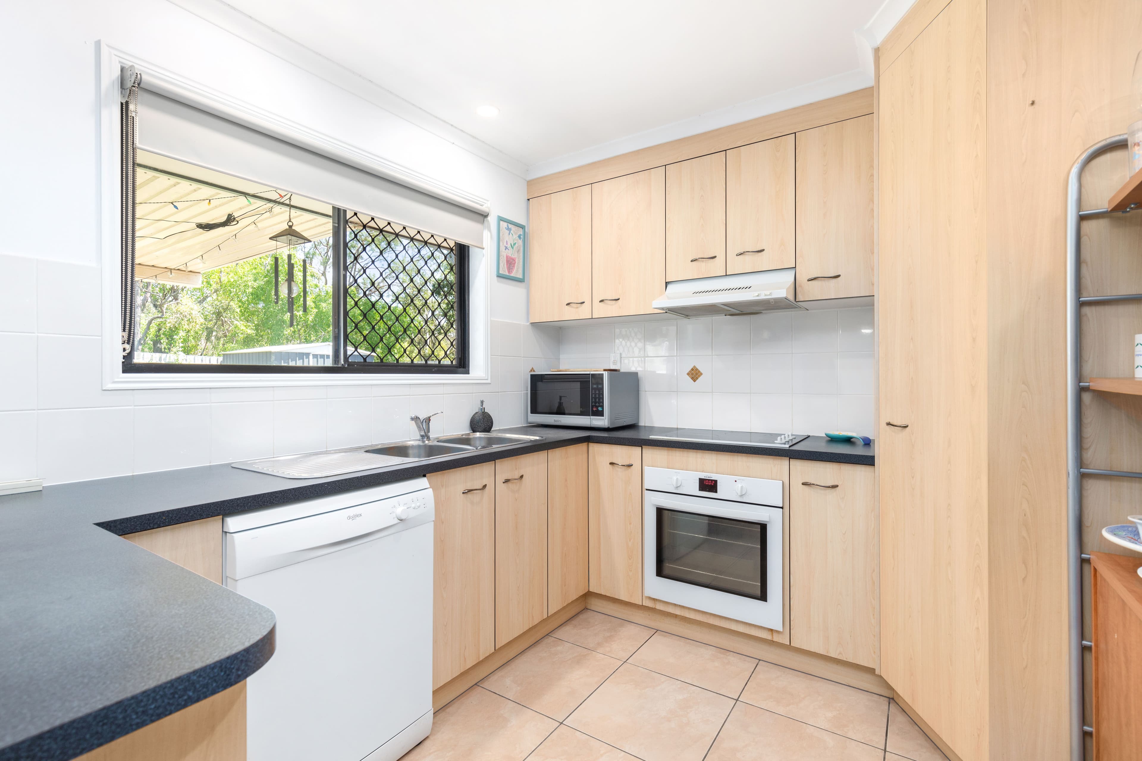 42 Topaz Circuit, Urangan QLD 4655, Urangan - Thumbnail 7