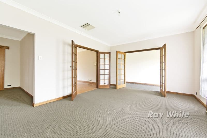4 Robertson Crescent, Redwood Park SA 5097, Redwood Park - Thumbnail 3