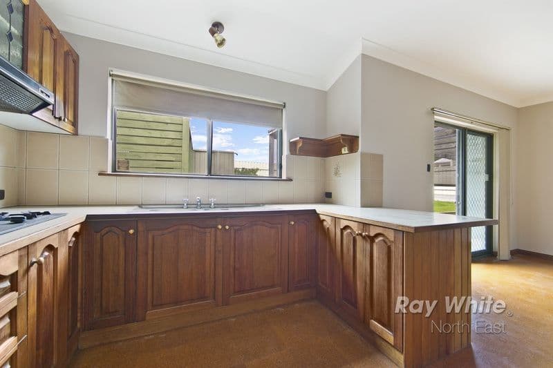 4 Robertson Crescent, Redwood Park SA 5097, Redwood Park - Thumbnail 5