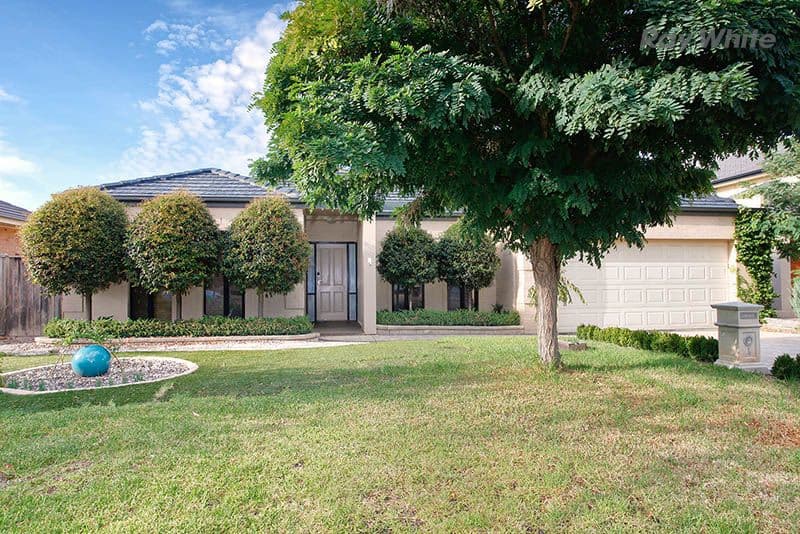 4 Springbank Court, Sanctuary Lakes VIC 3030, Sanctuary Lakes - Image 1