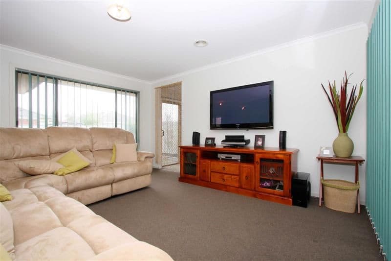 12 Herrington Turn, CAROLINE SPRINGS VIC 3023, Caroline Springs - Thumbnail 5