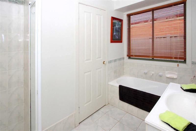 12 Herrington Turn, CAROLINE SPRINGS VIC 3023, Caroline Springs - Thumbnail 6