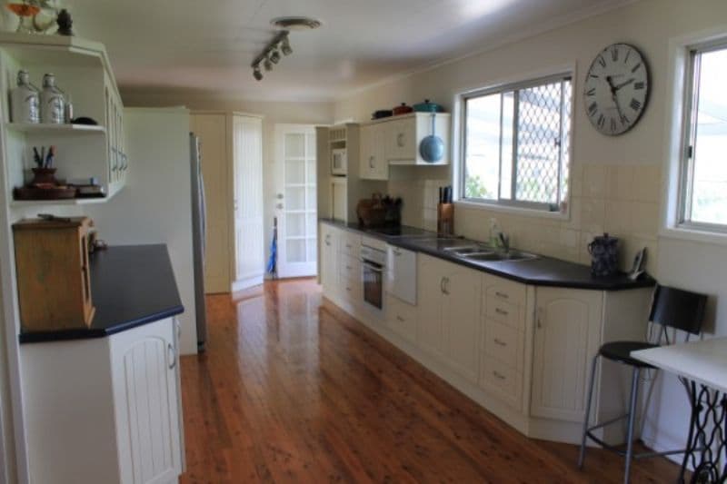 102 Zeller Street, CHINCHILLA QLD 4413, Chinchilla - Thumbnail 2