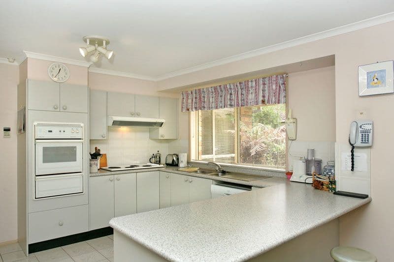 37 Twin Lakes Drive, LAKE HAVEN NSW 2263, Lake Haven - Thumbnail 3