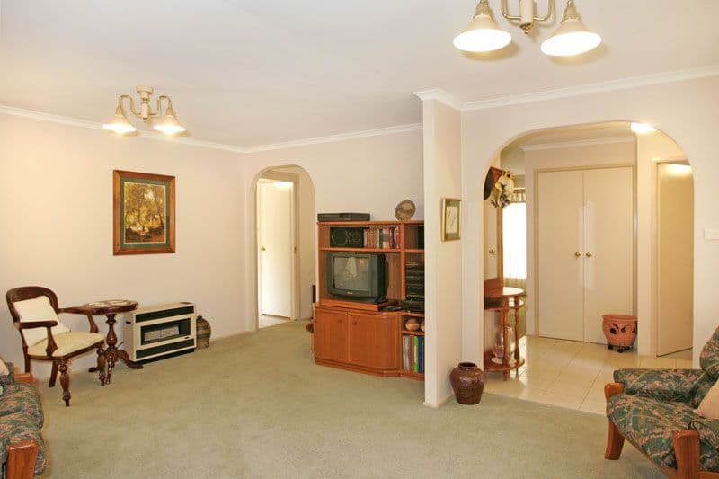 37 Twin Lakes Drive, LAKE HAVEN NSW 2263, Lake Haven - Thumbnail 5