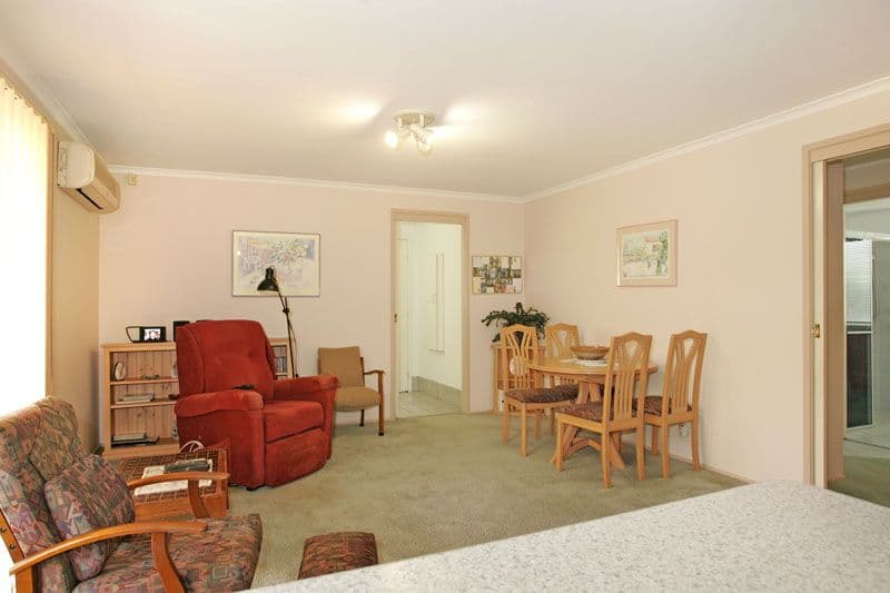 37 Twin Lakes Drive, LAKE HAVEN NSW 2263, Lake Haven - Thumbnail 6