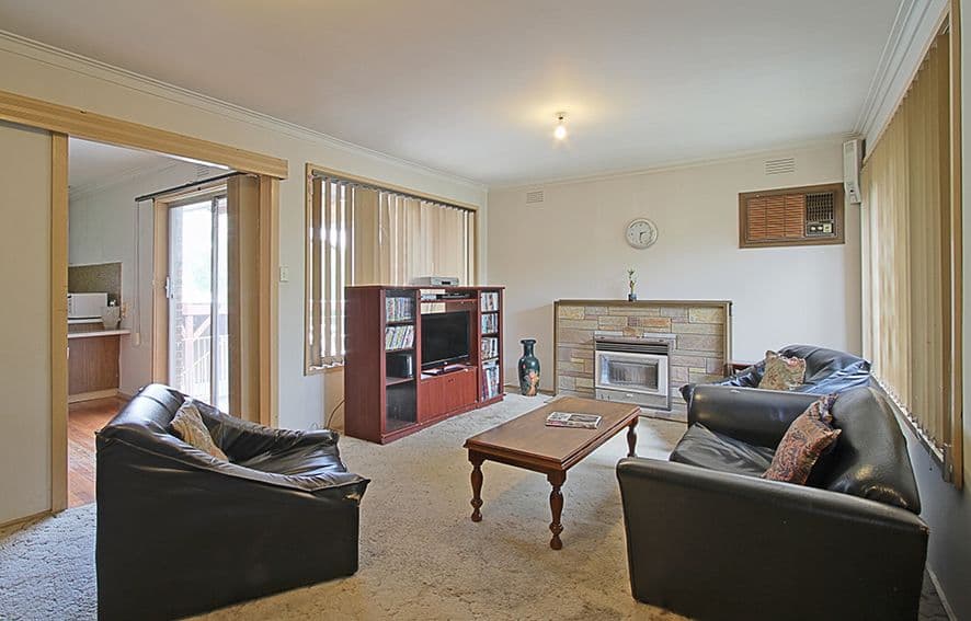 92 Sellars Street, WATSONIA NORTH VIC 3087, Watsonia North - Thumbnail 3