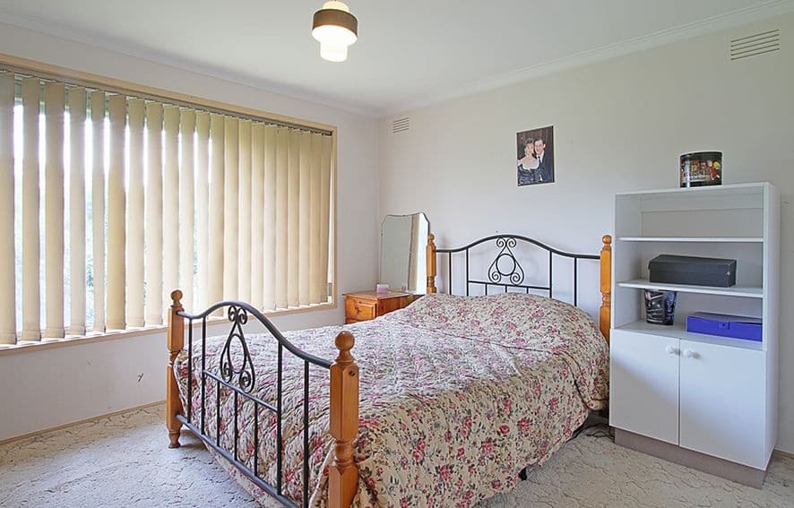 92 Sellars Street, WATSONIA NORTH VIC 3087, Watsonia North - Thumbnail 5