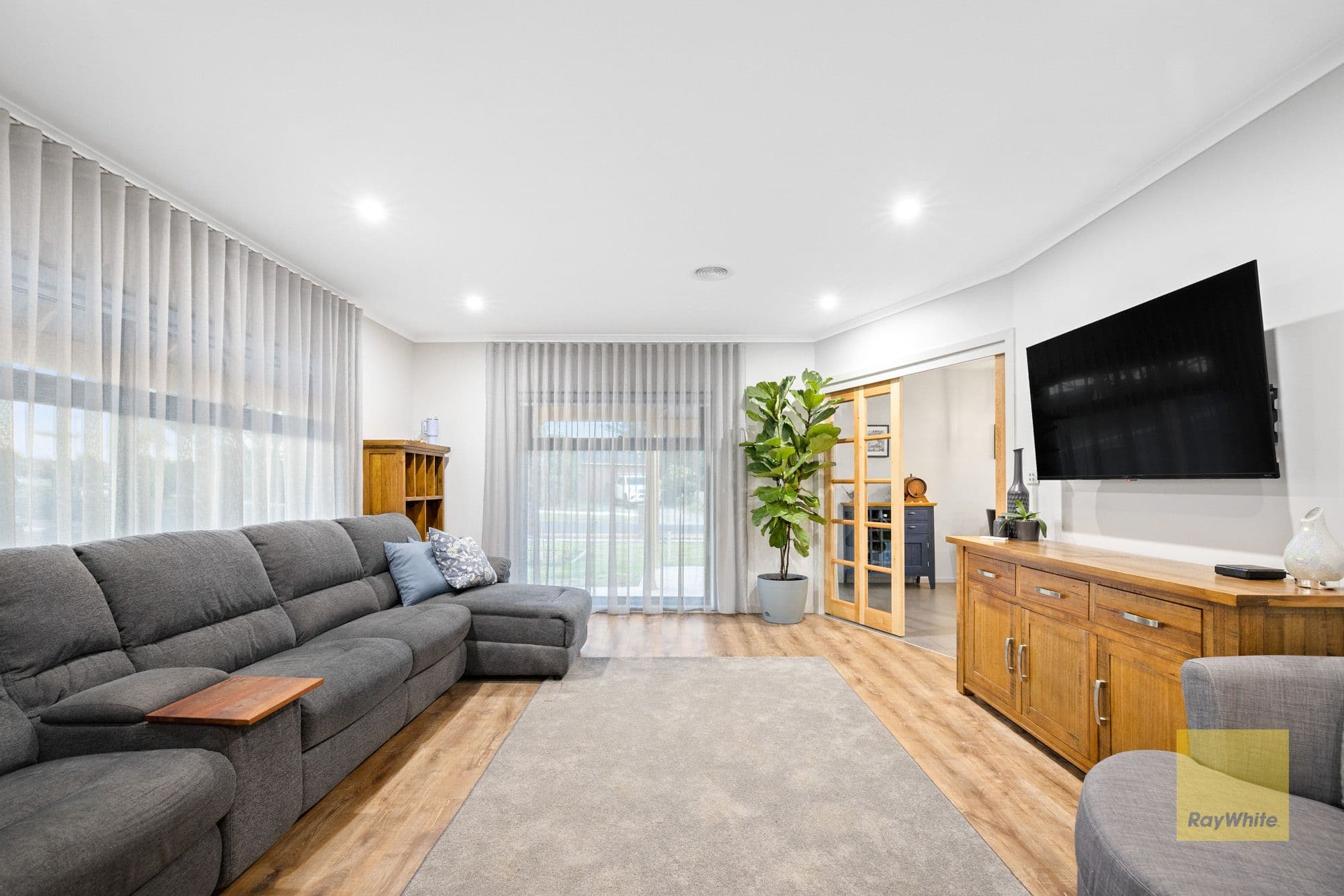 26 Coolabah Crescent, Hoppers Crossing VIC 3029, Hoppers Crossing - Thumbnail 3