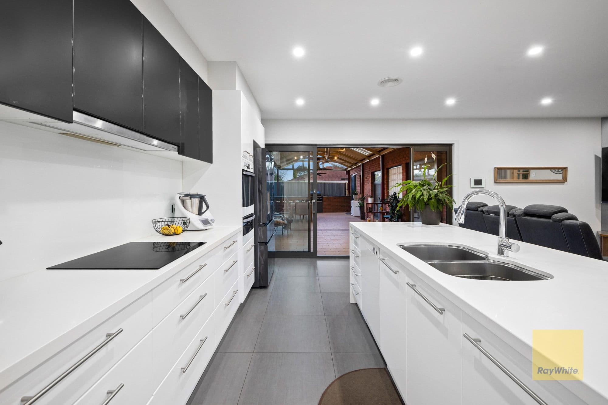 26 Coolabah Crescent, Hoppers Crossing VIC 3029, Hoppers Crossing - Thumbnail 6
