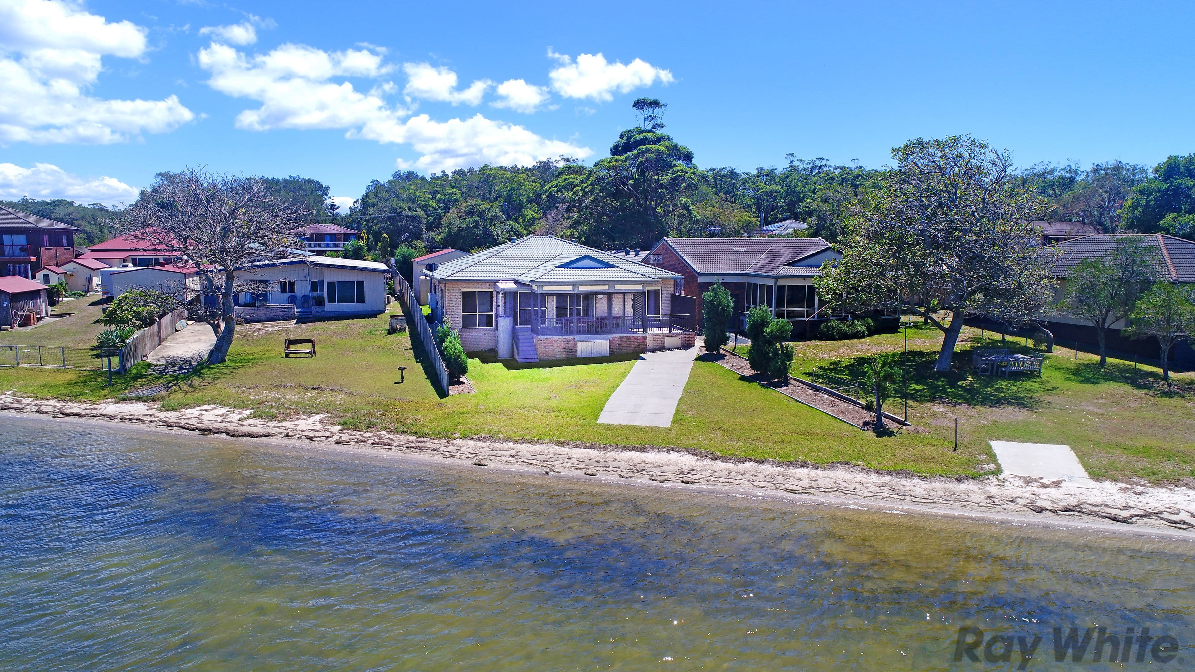 24 Greenacre Avenue, Lake Munmorah - Thumbnail 2