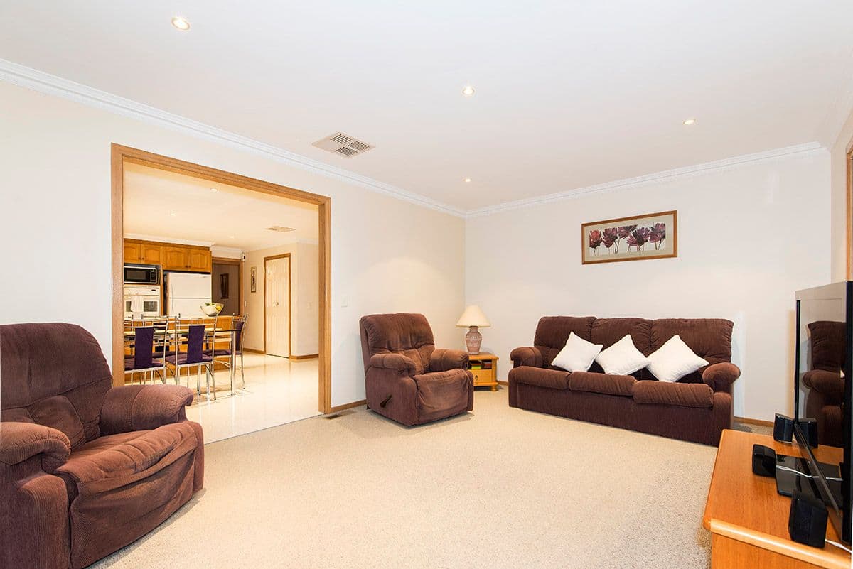 2 Dorman Court, MILL PARK VIC 3082, Mill Park - Thumbnail 7