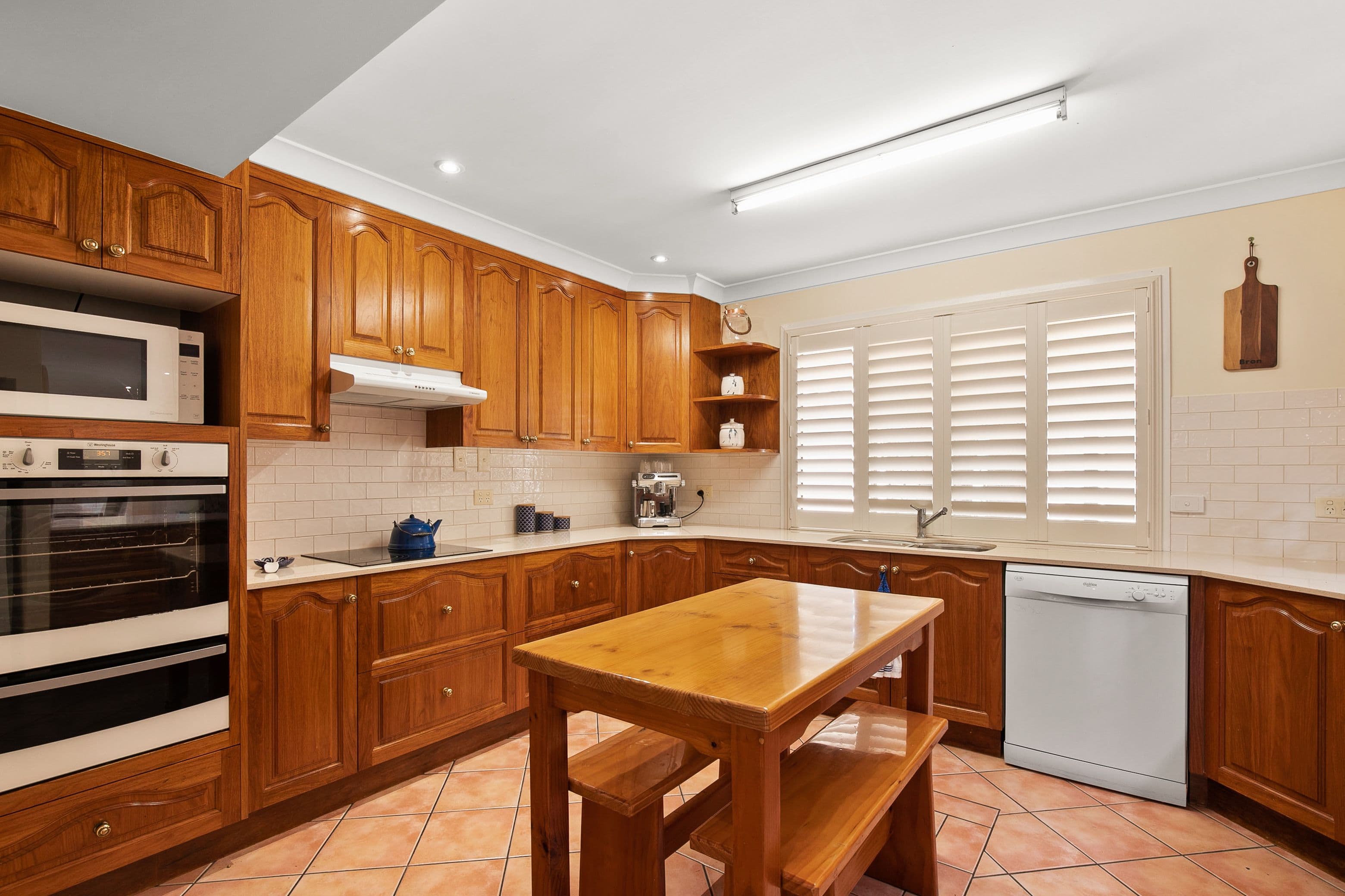 81 Gray Street, Emerald QLD 4720, Emerald - Thumbnail 5