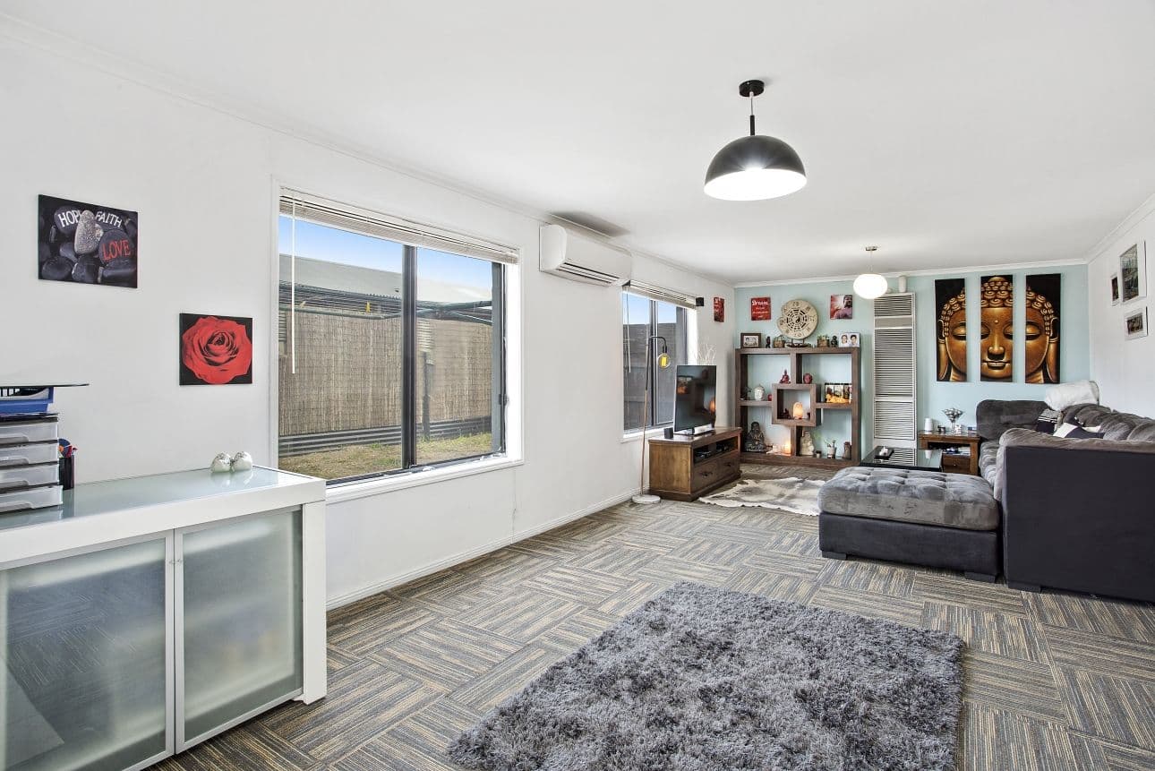 51 Paramount Crescent, St Albans Park VIC 3219, St Albans Park - Thumbnail 2