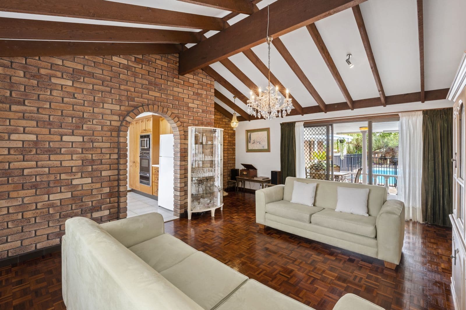 20 Arcadia Drive, Mermaid Waters QLD 4218, Mermaid Waters - Thumbnail 4