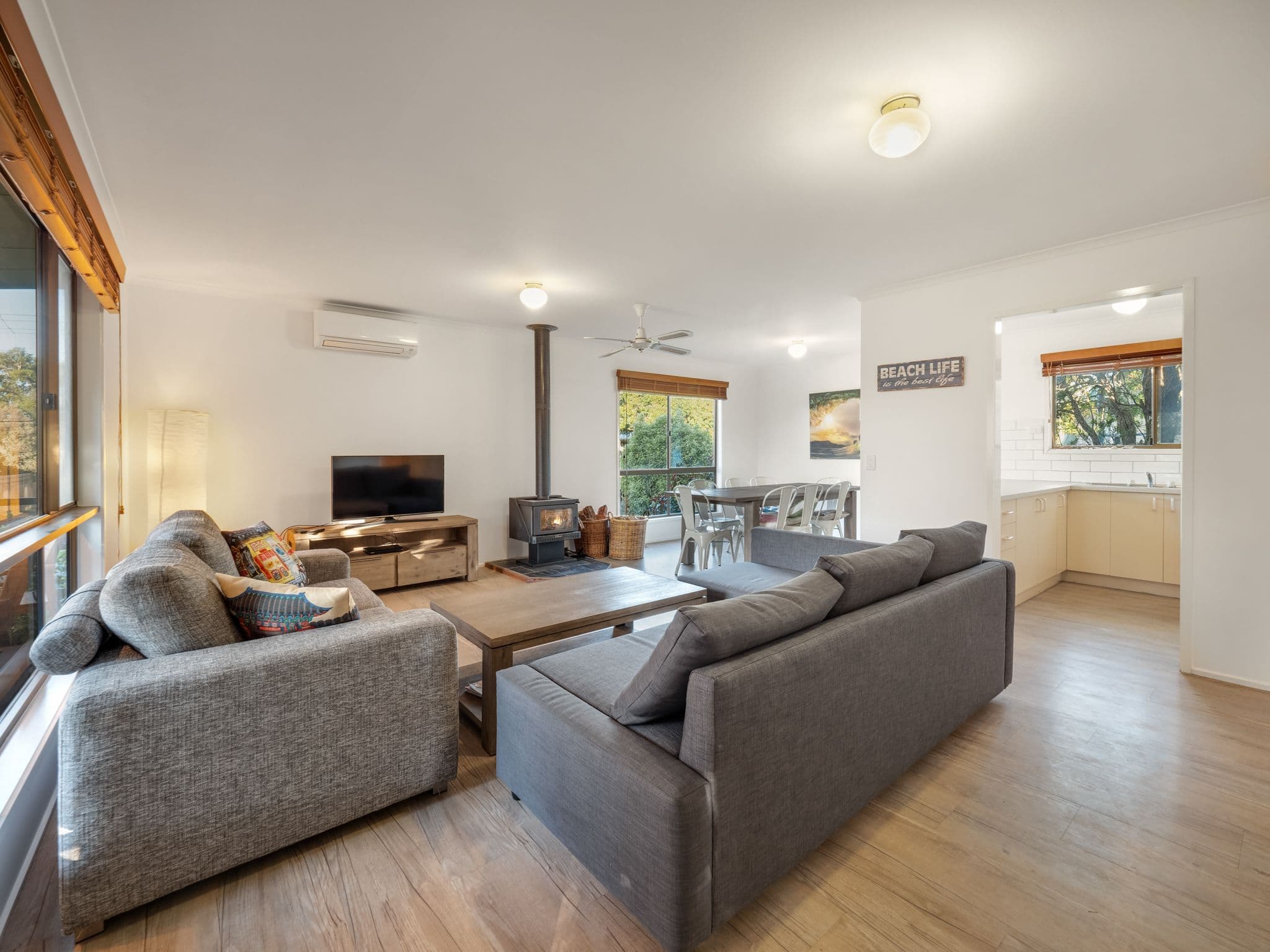 22 Scenic Drive, Cowes VIC 3922, Cowes - Thumbnail 2