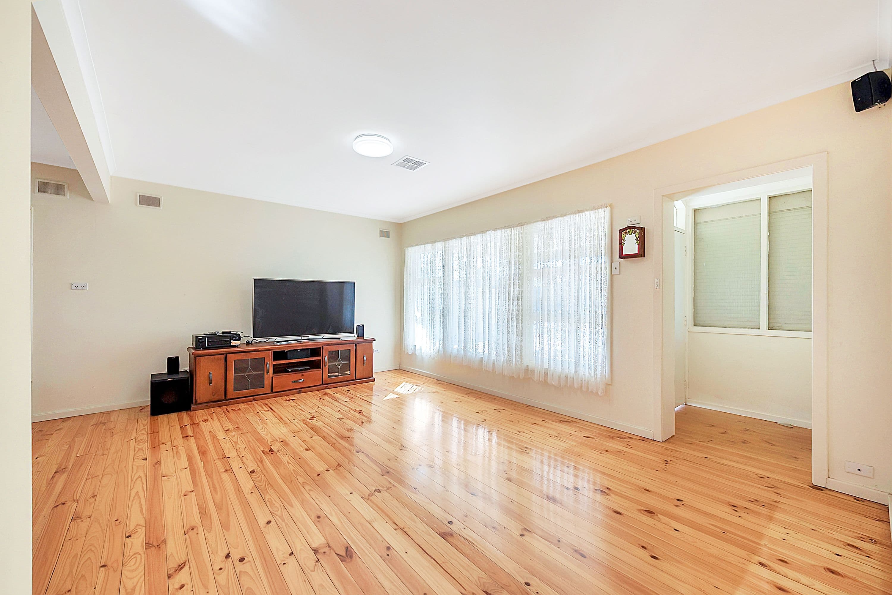 17 Lamorna Parade, Parafield Gardens SA 5107, Parafield Gardens - Thumbnail 3