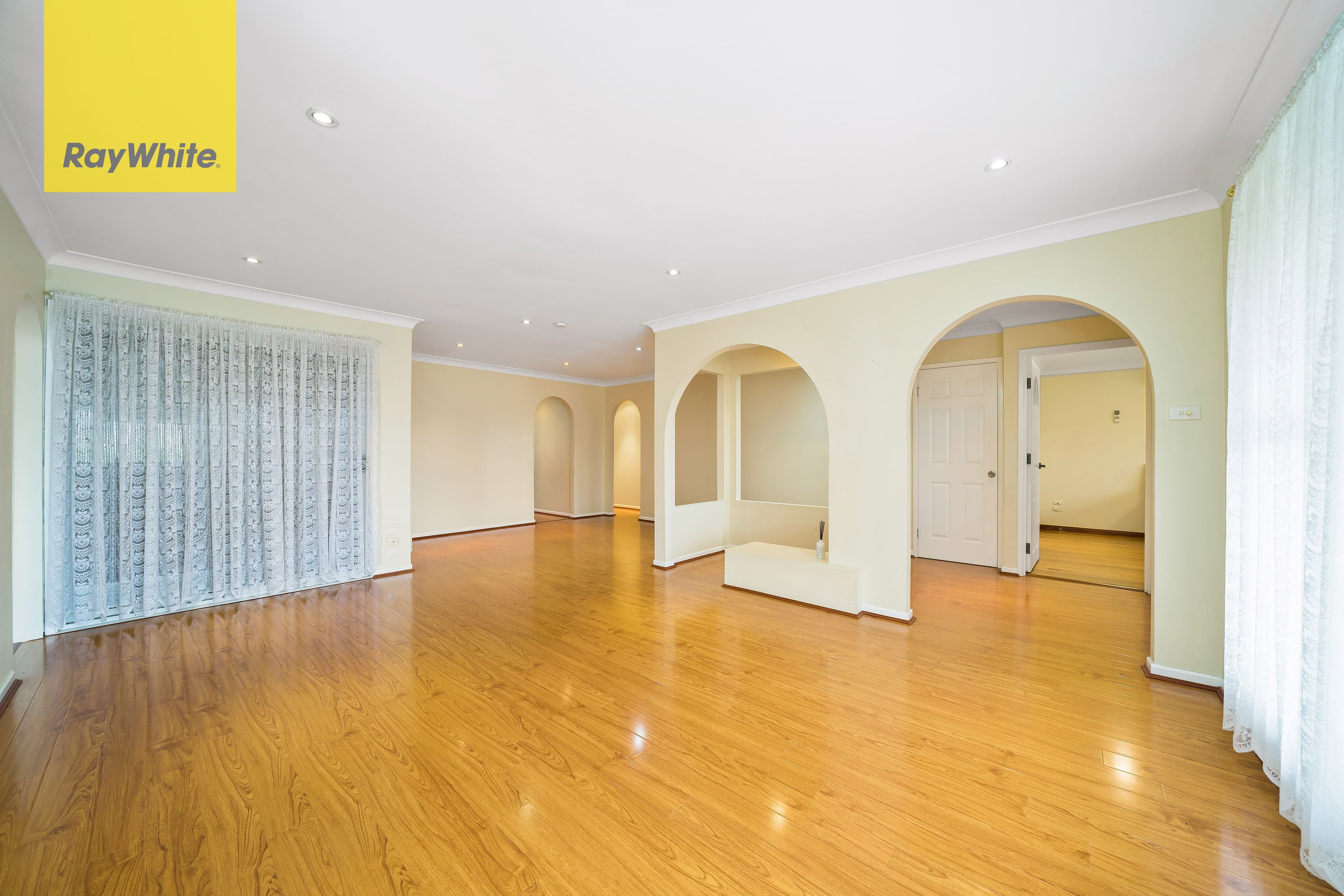 7 Kelso Close, Bonnyrigg Heights - Thumbnail 2