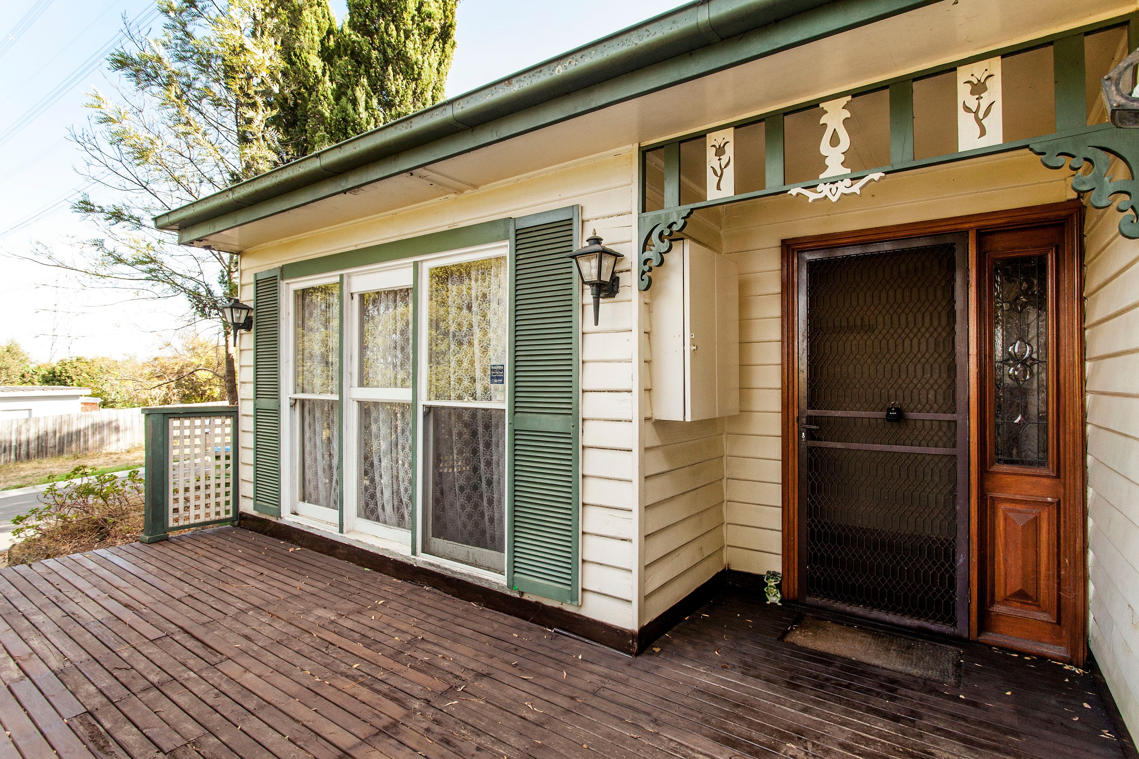 5 Hillcrest Avenue, Ringwood VIC 3134, Ringwood - Thumbnail 2