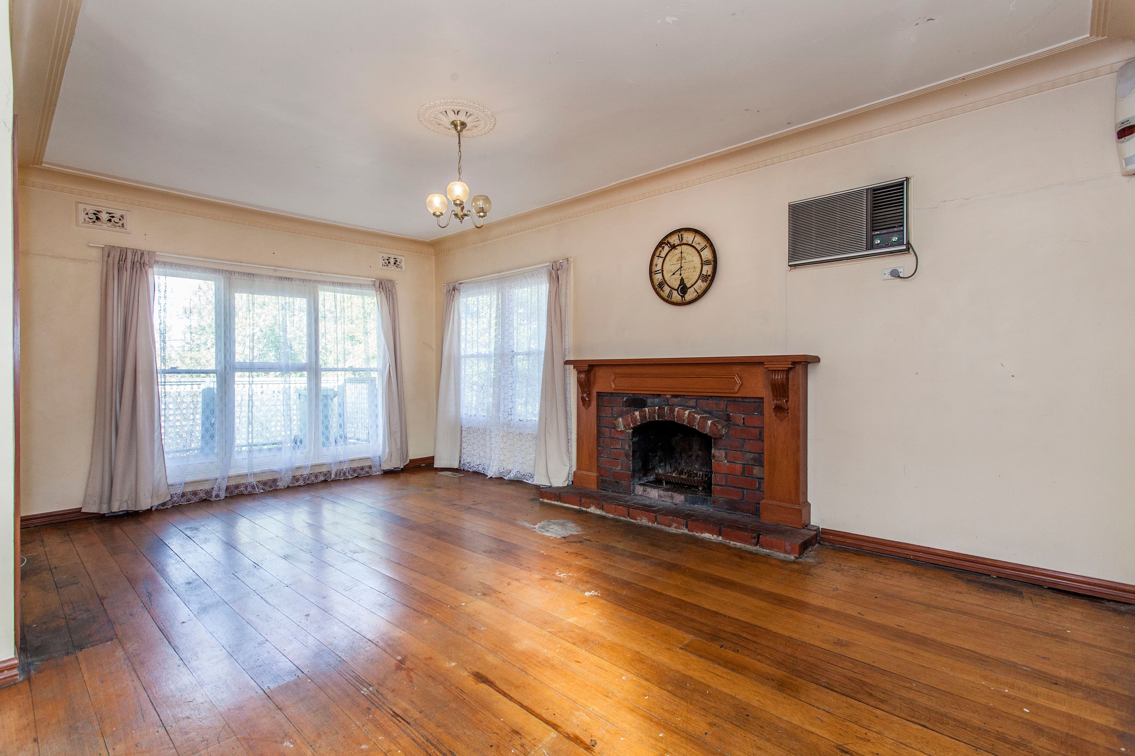5 Hillcrest Avenue, Ringwood VIC 3134, Ringwood - Thumbnail 4
