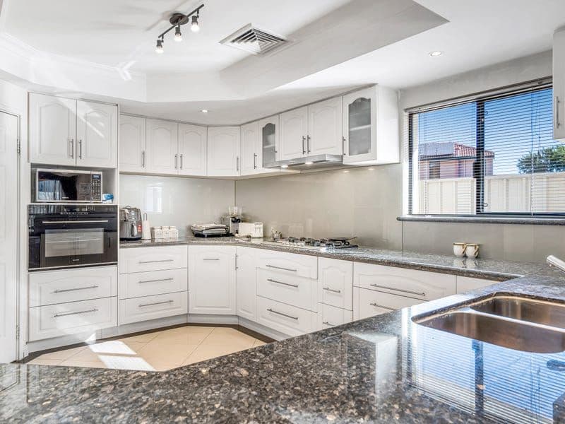 9 Samphire Road, Canning Vale WA 6155, Canning Vale - Thumbnail 5