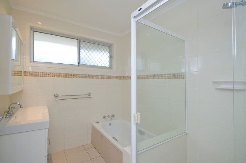 8 Cuba Avenue, PALM BEACH QLD 4221, Palm Beach - Thumbnail 6