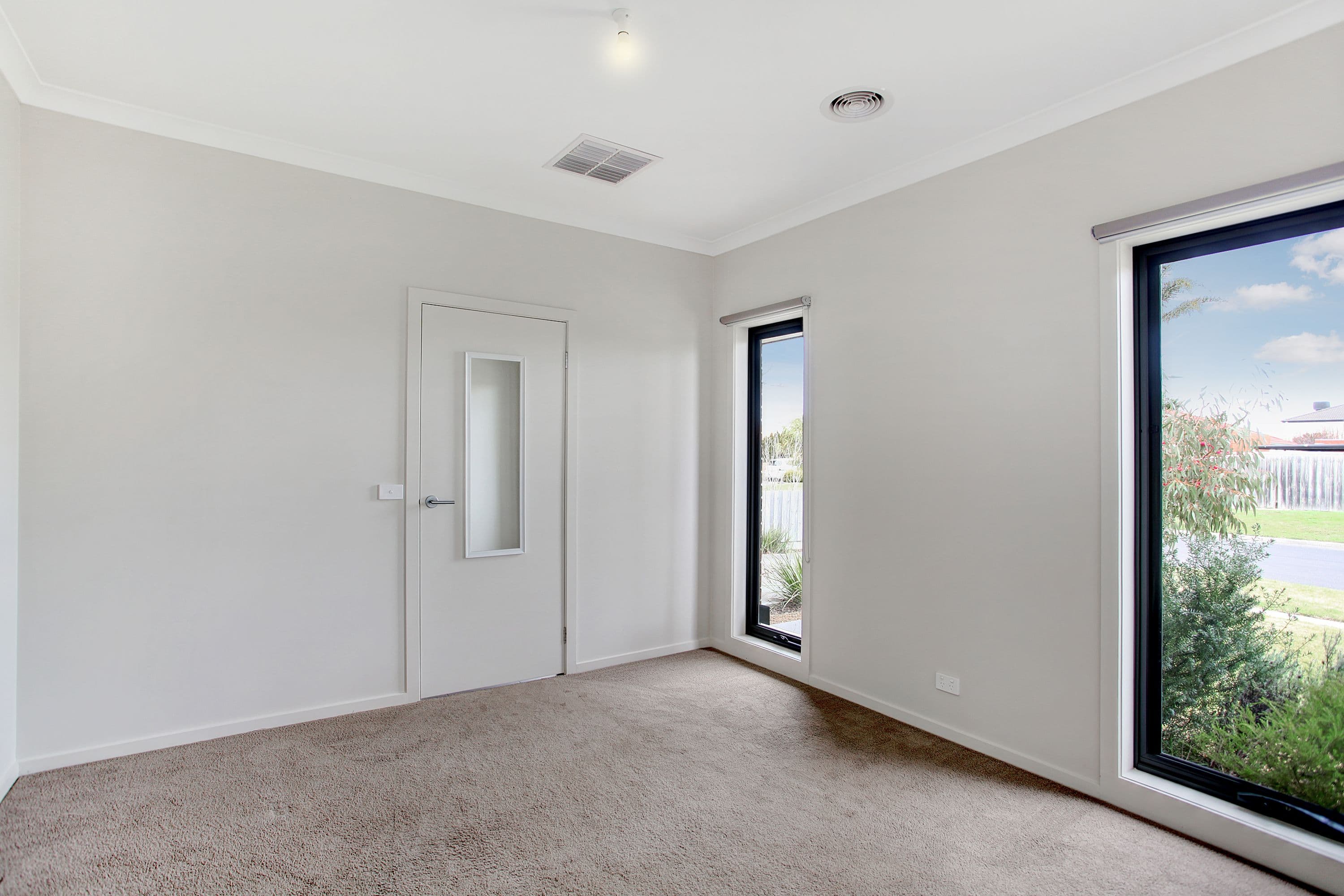 12 Wenlock Avenue, Altona Meadows VIC 3028, Altona Meadows - Thumbnail 8