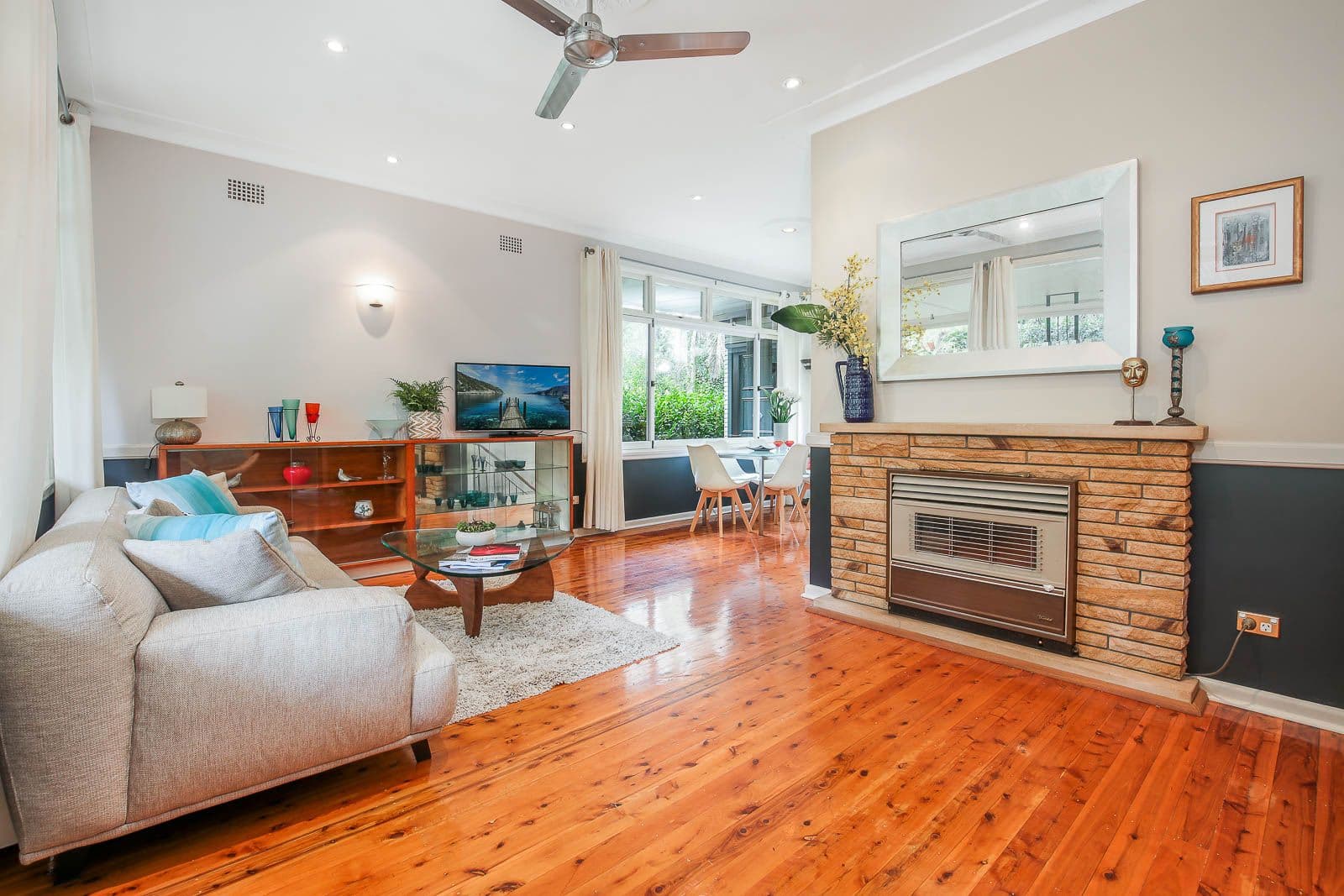 5 Chilworth Close, Beecroft - Thumbnail 2