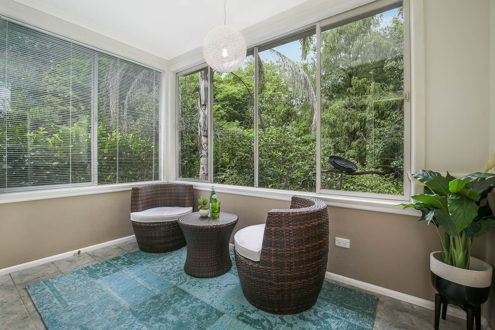 5 Chilworth Close, Beecroft - Thumbnail 4