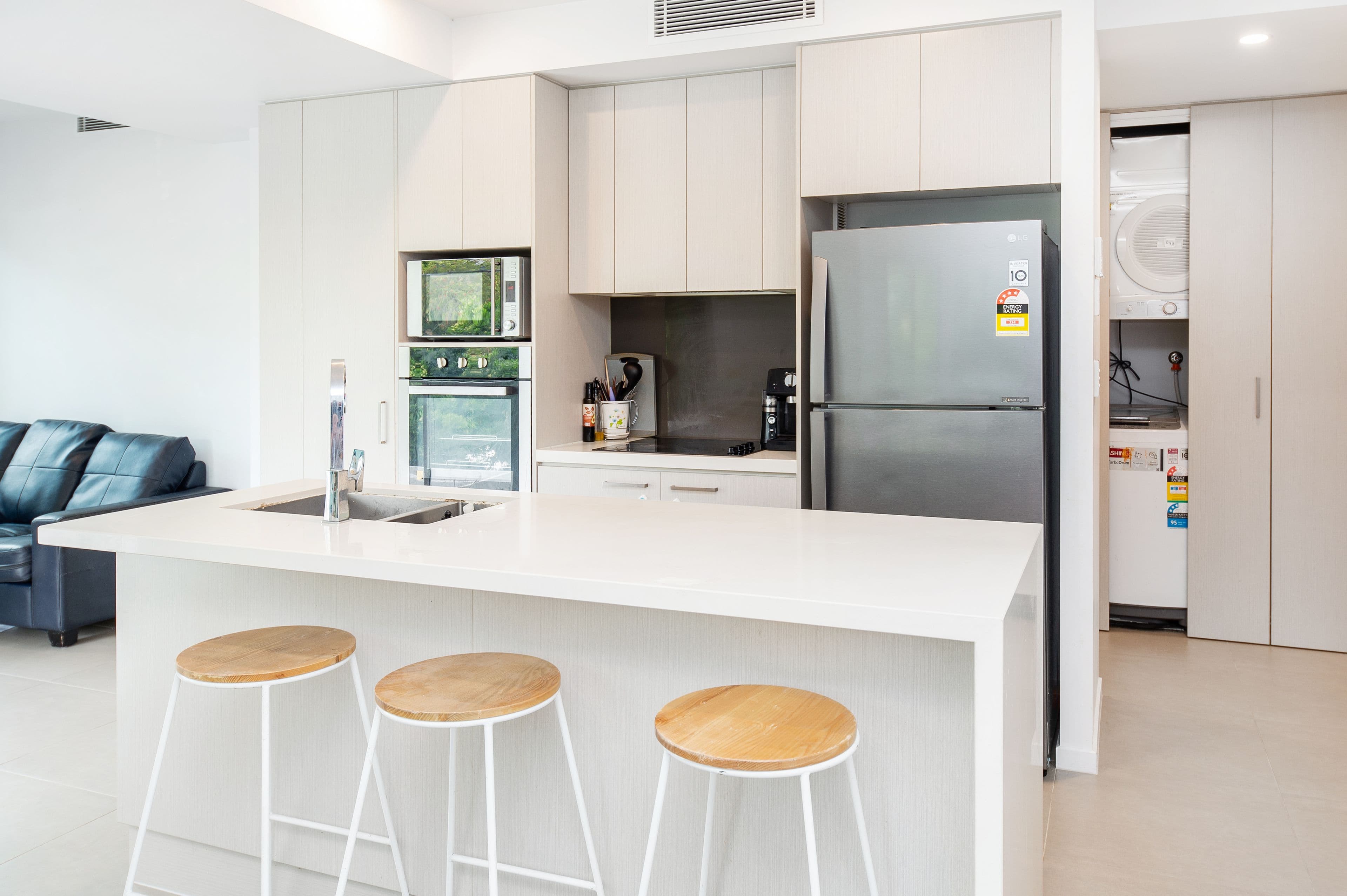 11 Andrews Street, Southport QLD 4215, Southport - Thumbnail 6