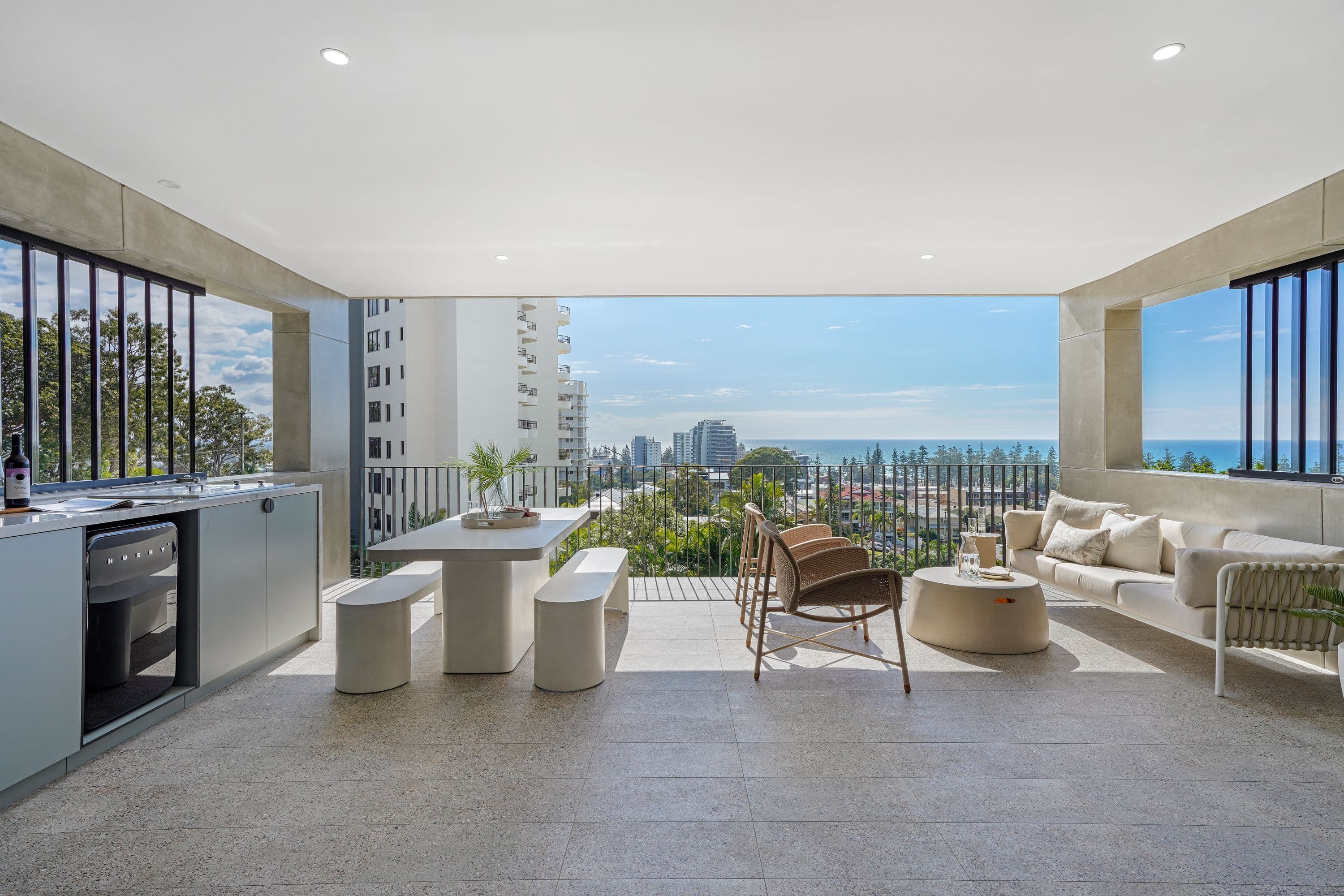 28 Hill Avenue, Burleigh Heads QLD 4220, Burleigh Heads - Thumbnail 4