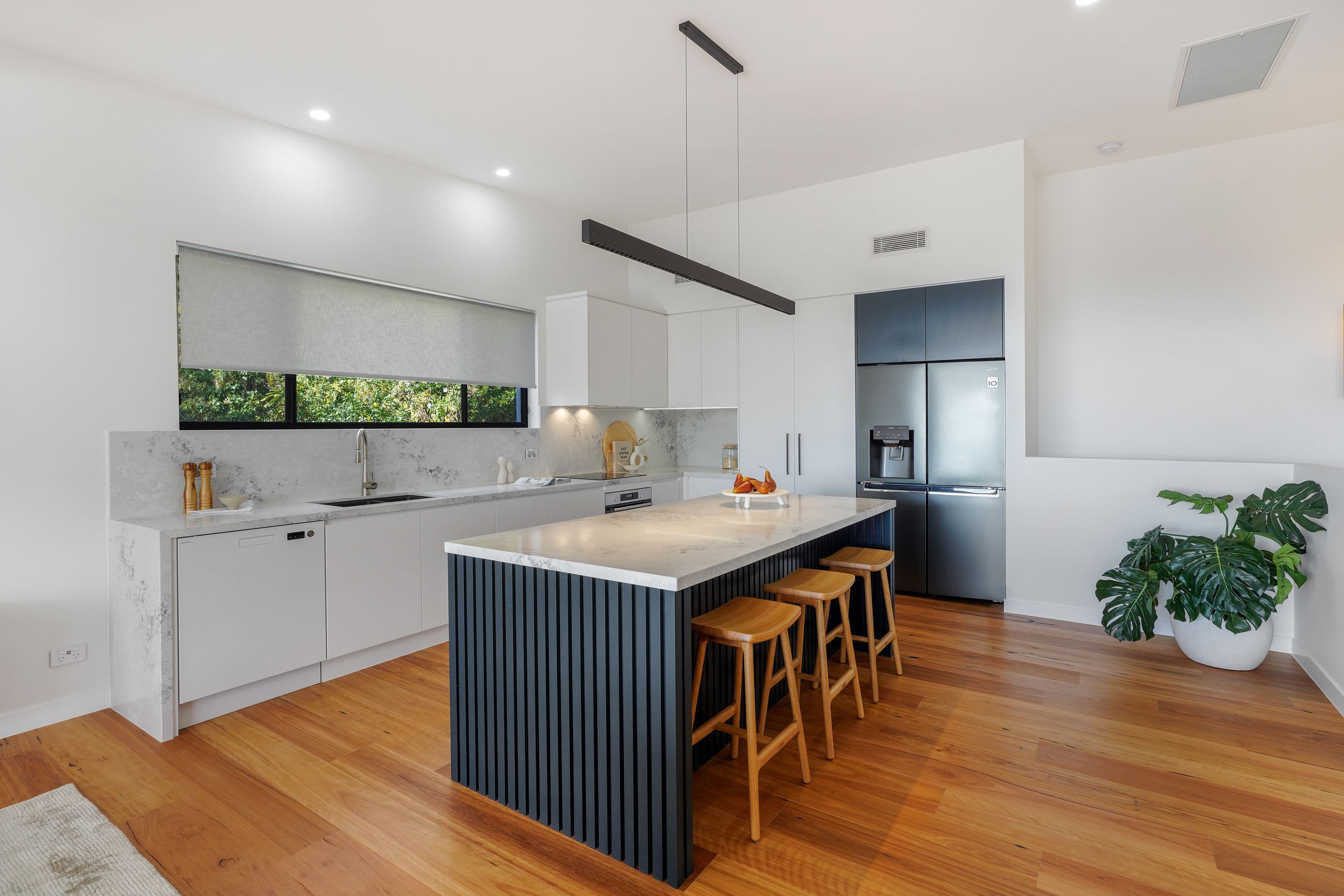 28 Hill Avenue, Burleigh Heads QLD 4220, Burleigh Heads - Thumbnail 6