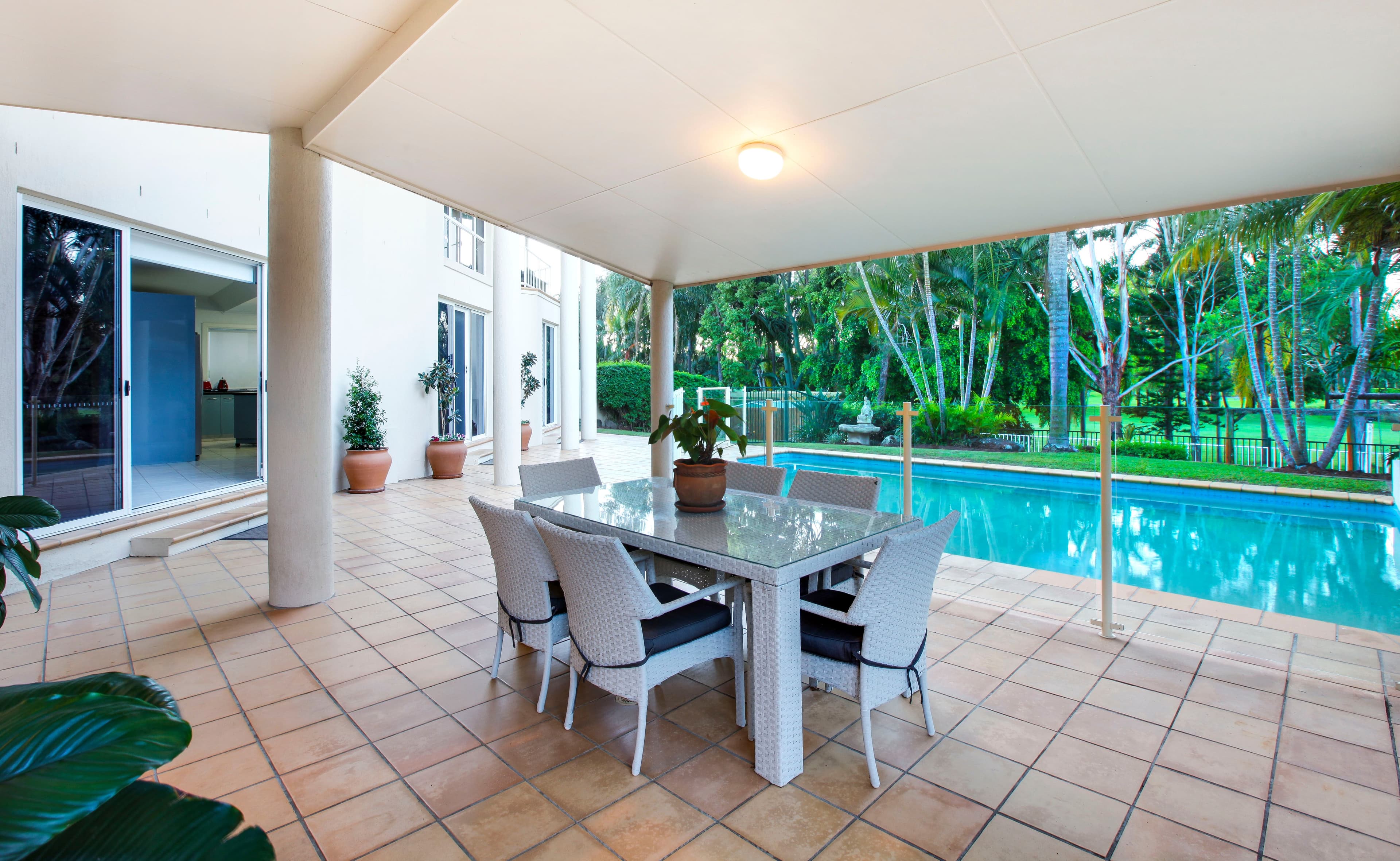 83 Santa Cruz Boulevard, Clear Island Waters QLD 4226, Clear Island Waters - Thumbnail 4
