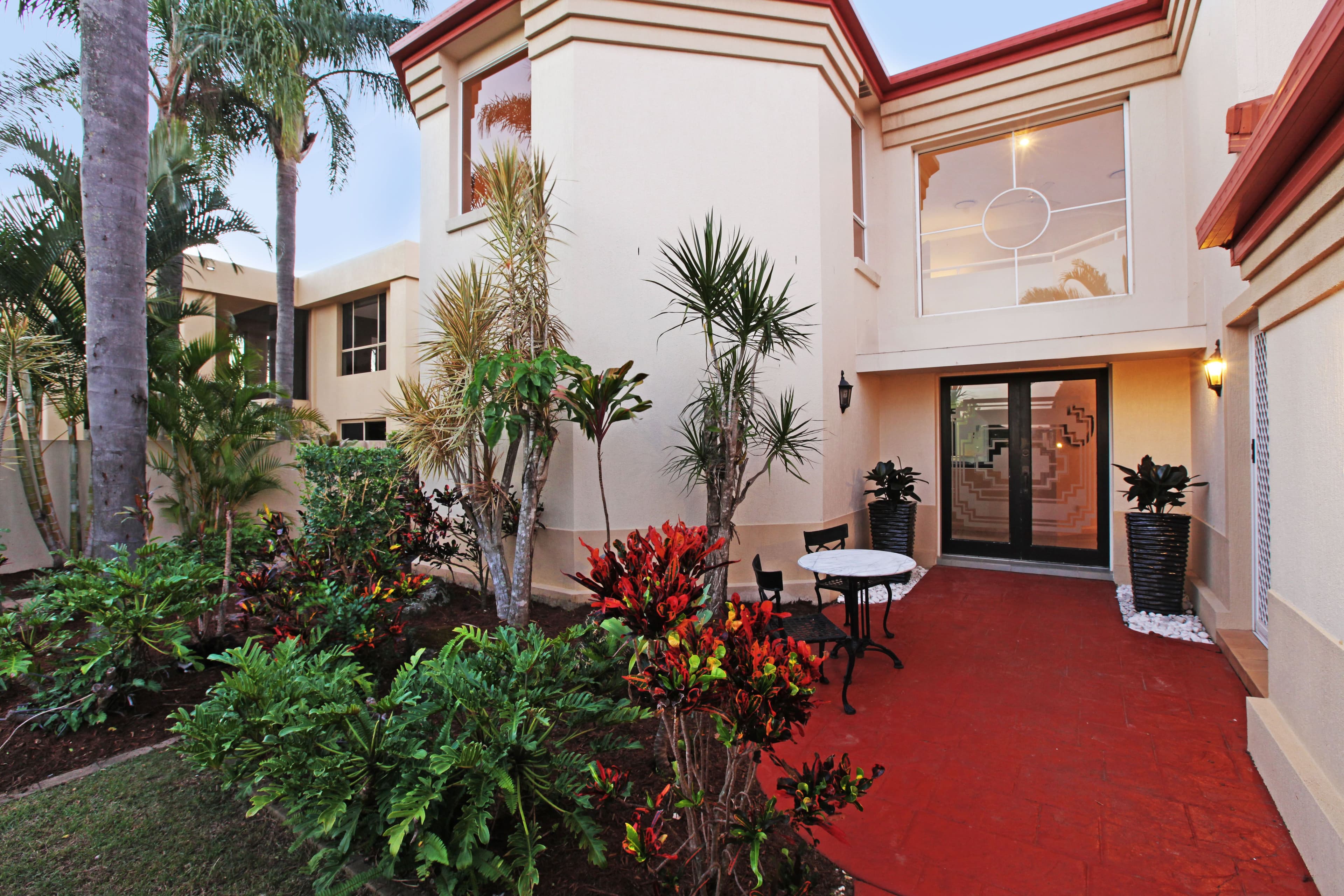 83 Santa Cruz Boulevard, Clear Island Waters QLD 4226, Clear Island Waters - Thumbnail 7
