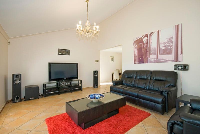 4 Galliano Court, CALAMVALE QLD 4116, Calamvale - Thumbnail 2