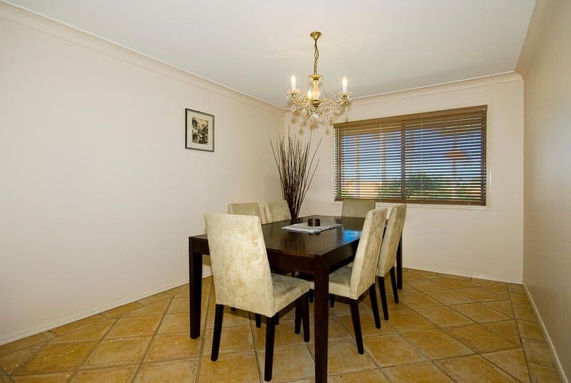 4 Galliano Court, CALAMVALE QLD 4116, Calamvale - Thumbnail 4
