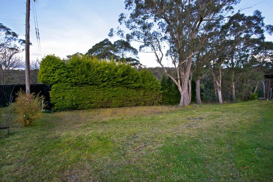 33 Sunbeam Avenue, BLACKHEATH NSW 2785, Blackheath - Thumbnail 2
