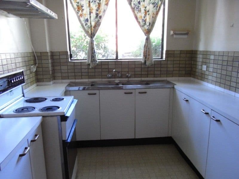 17 Woids Avenue, HURSTVILLE NSW 2220, Hurstville - Thumbnail 4