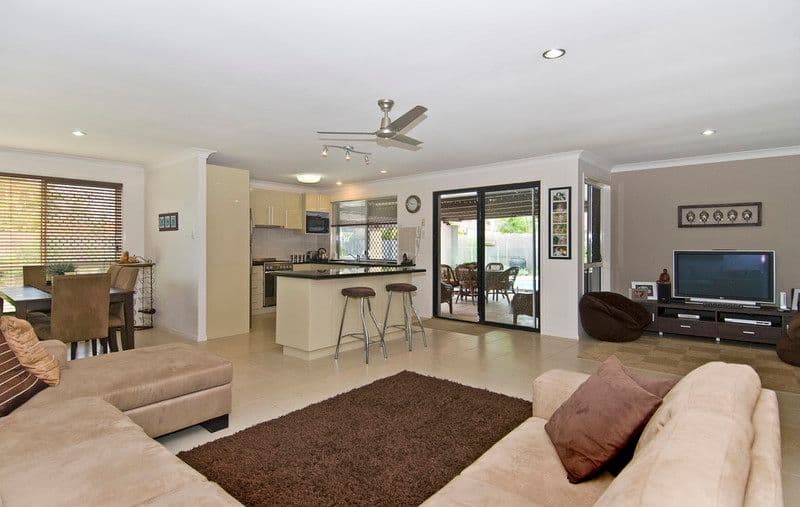 1 Acron Street, ELANORA QLD 4221, Elanora - Thumbnail 2