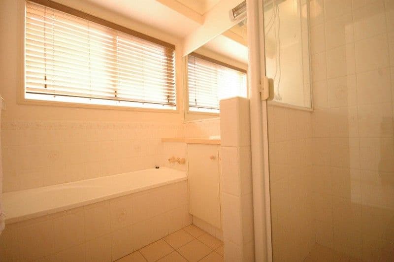 10 Tulip Court, MIDDLE RIDGE QLD 4350, Middle Ridge - Thumbnail 6