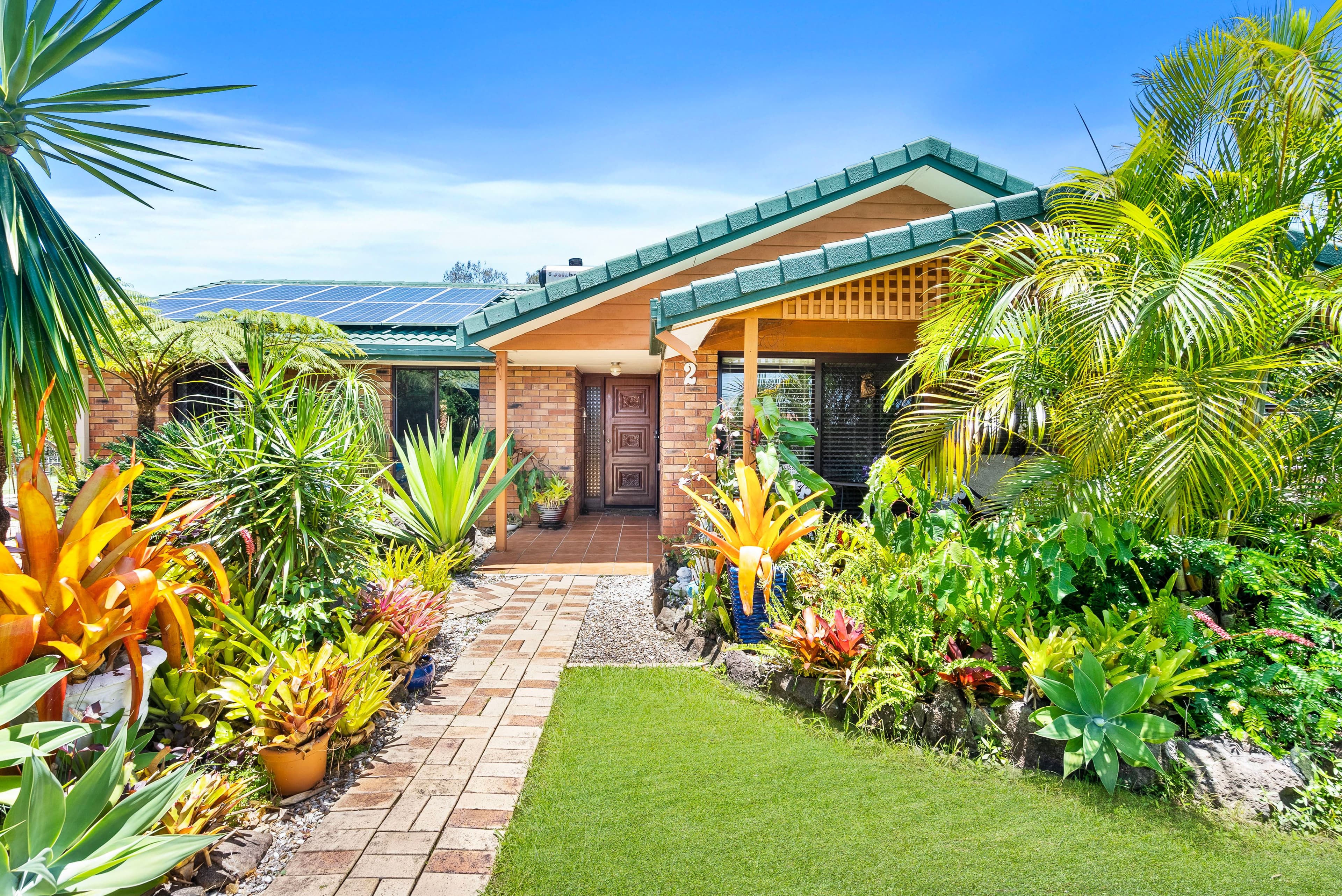 2 Cyclades Crescent, Currumbin Waters QLD 4223, Currumbin Waters - Thumbnail 3