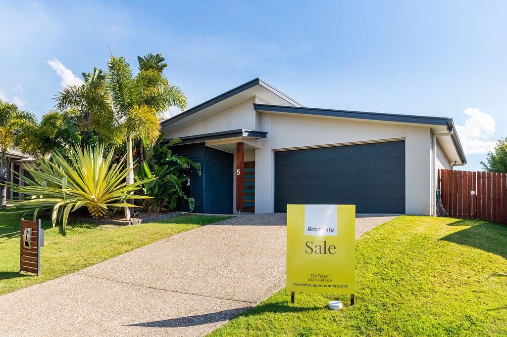 5 Tribulation Crescent, Coomera QLD 4209, Coomera - Thumbnail 2