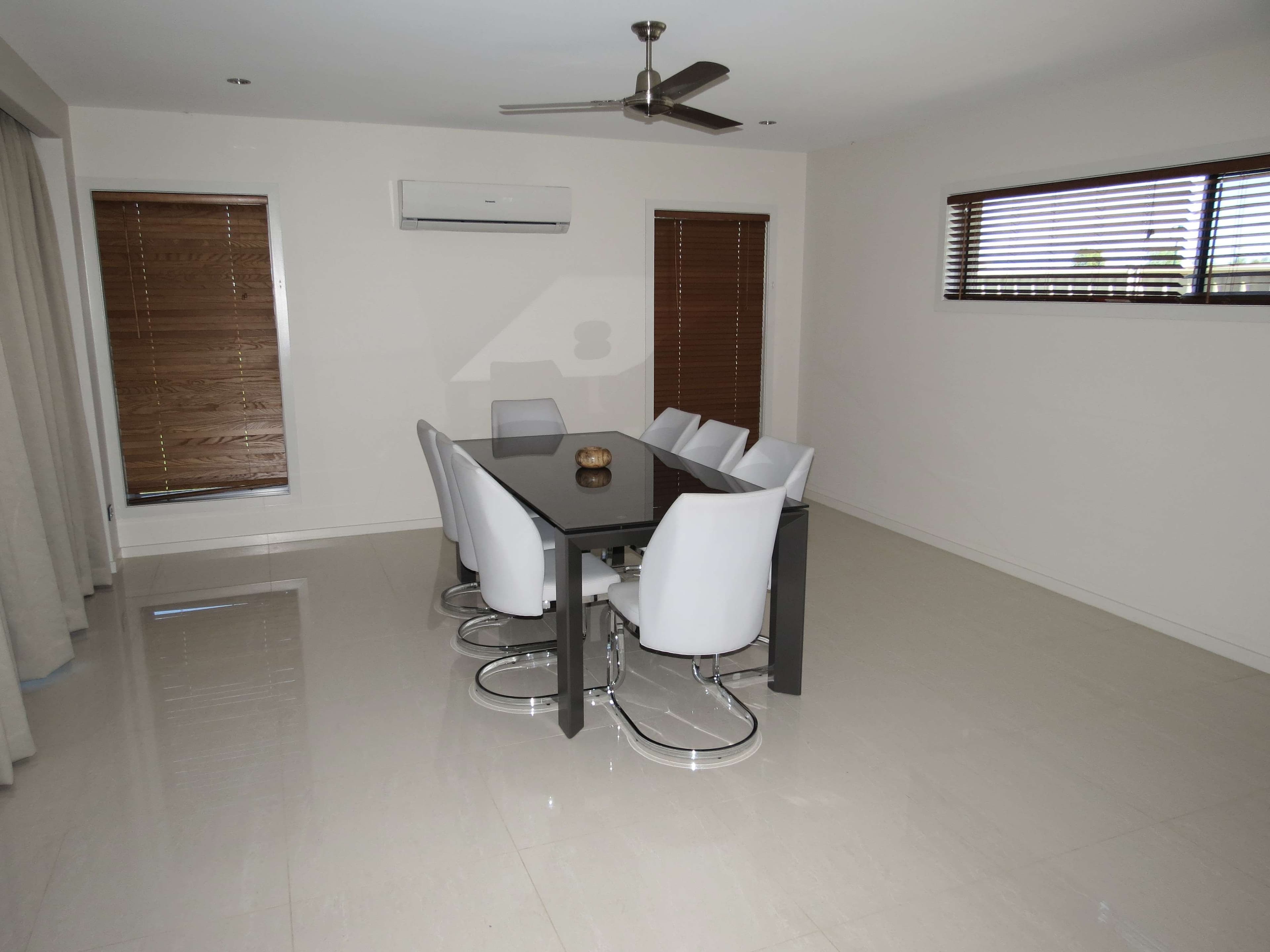 14 Longford Street, Emerald QLD 4720, Emerald - Thumbnail 3