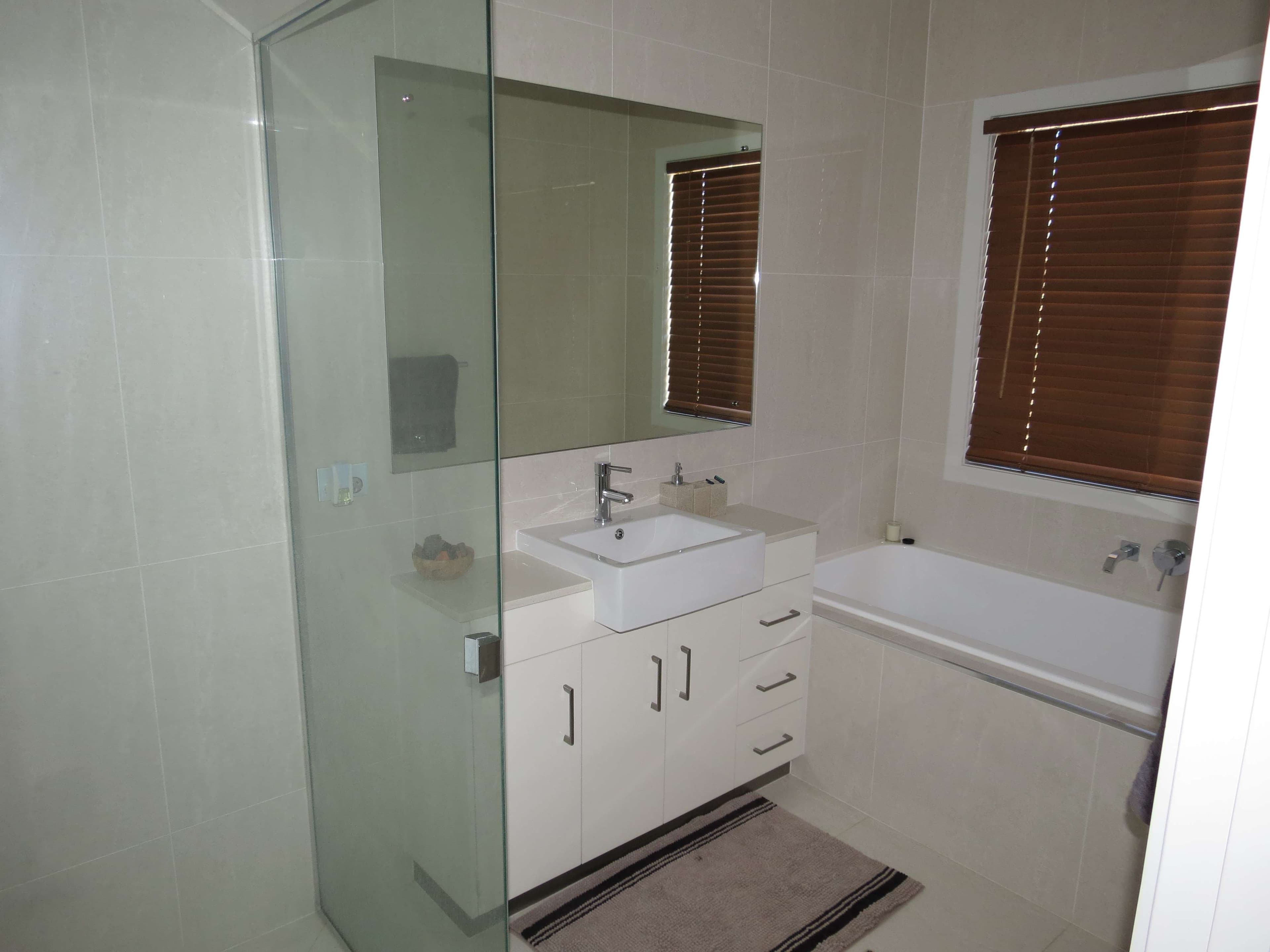 14 Longford Street, Emerald QLD 4720, Emerald - Thumbnail 5