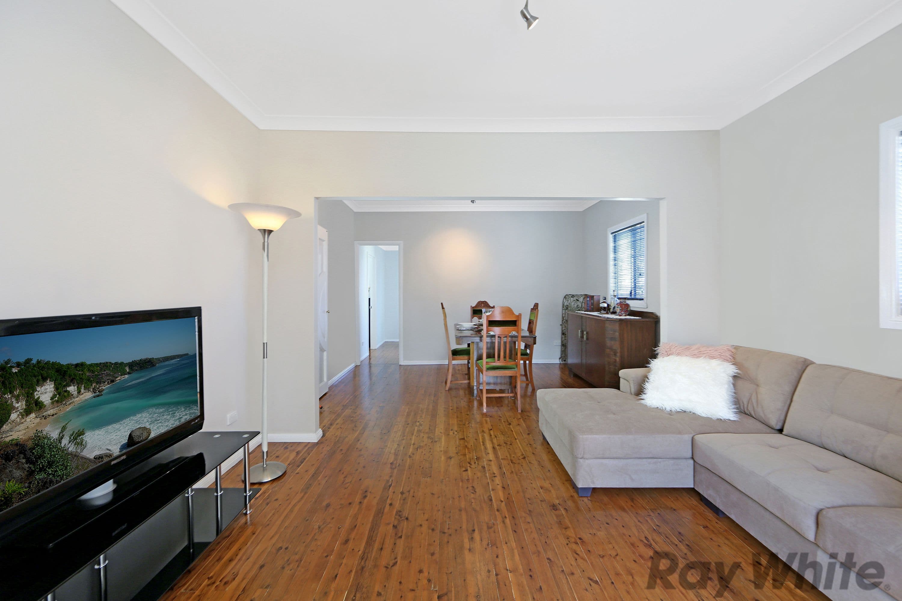 5 Lakeview Avenue, Gorokan - Thumbnail 8