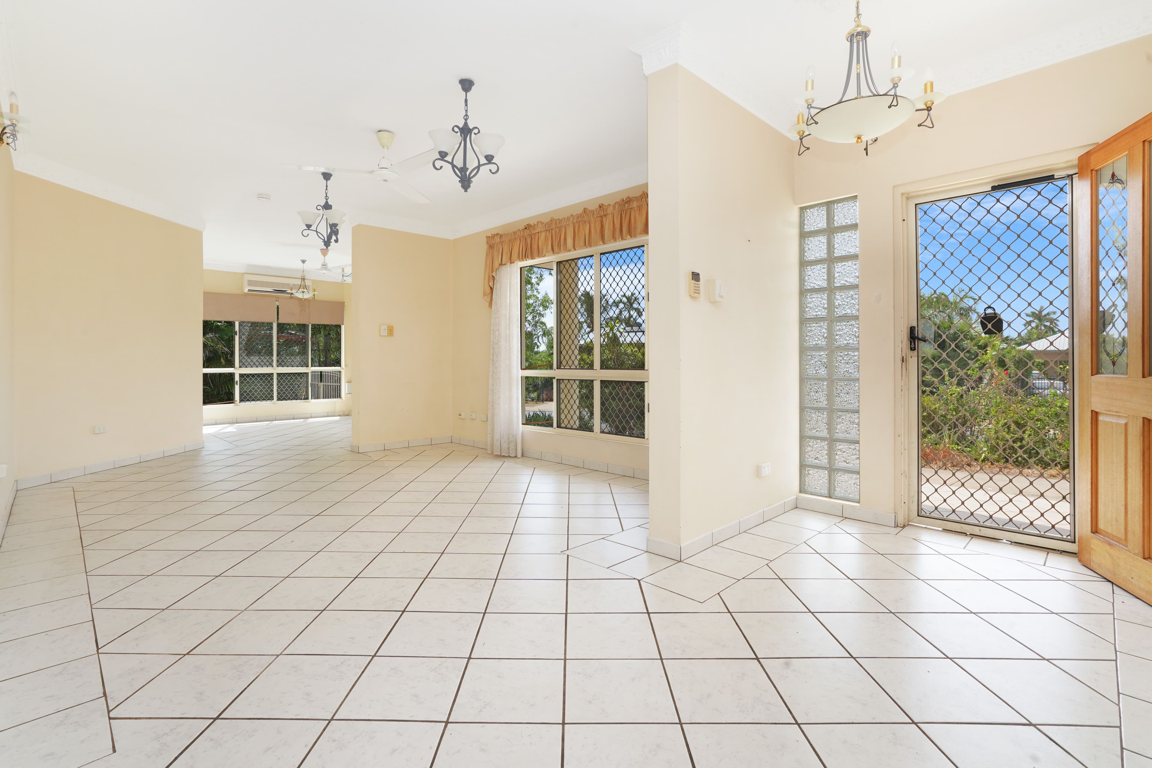 30 Castlereagh Drive, Leanyer NT 0812, Leanyer - Thumbnail 3