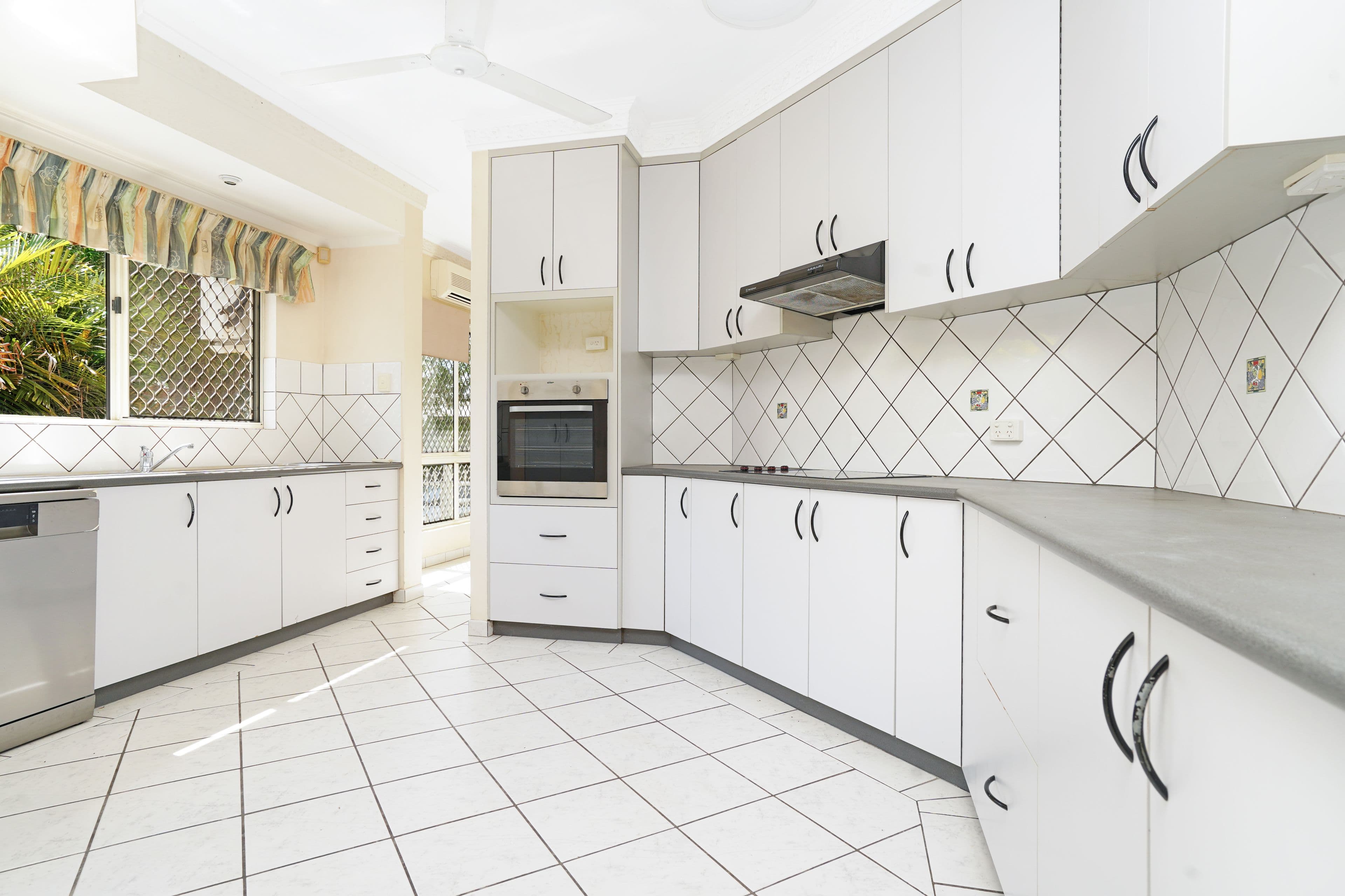 30 Castlereagh Drive, Leanyer NT 0812, Leanyer - Thumbnail 8